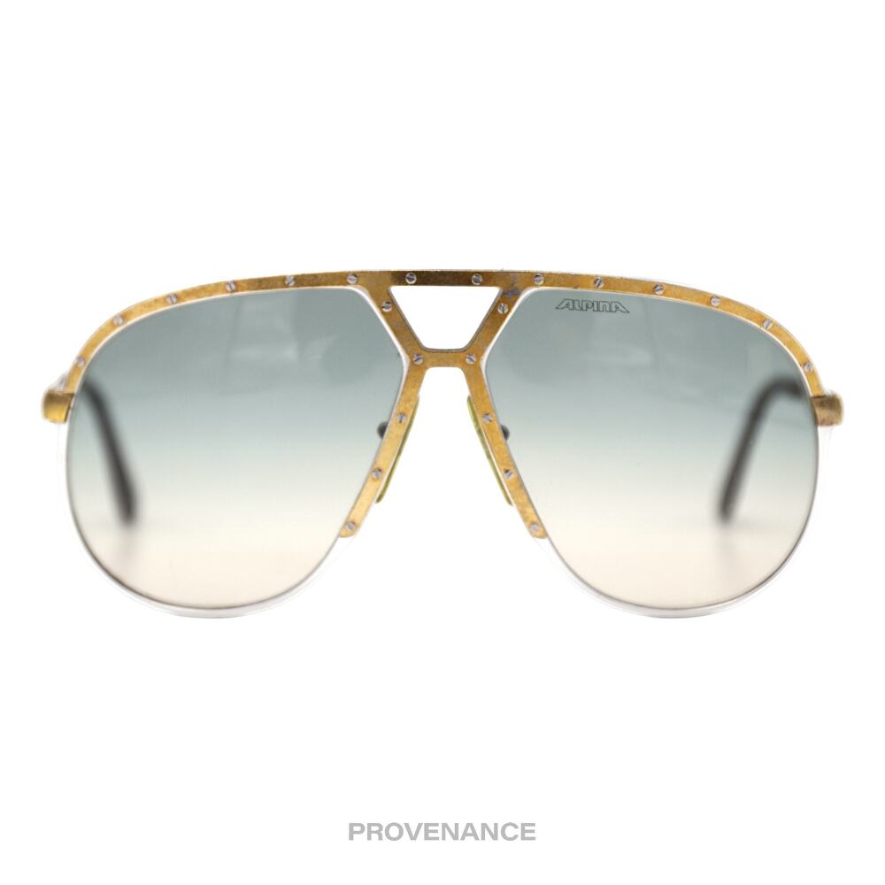 Gold Frame Gradient Lens Men’s Aviator Sunglasses